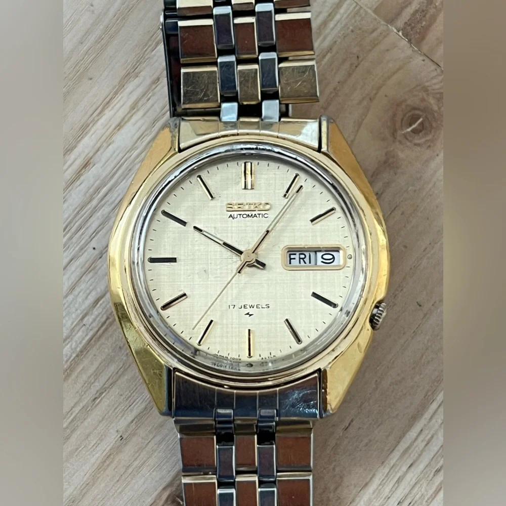 Seiko Automatic Rare Vintage Men’s Watch Two-Tone Bracelet Gold-Tone Dial Date